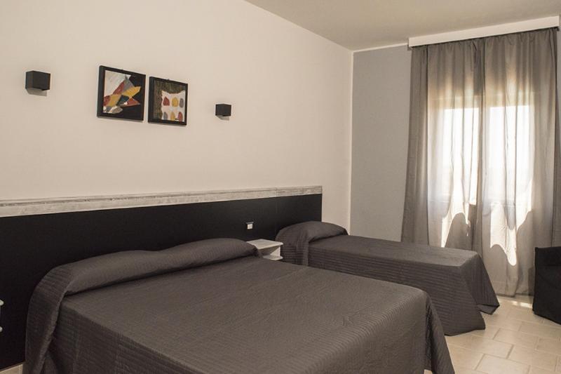 Hotel Hopps มาซารา เดล วัลโล ภายนอก รูปภาพ